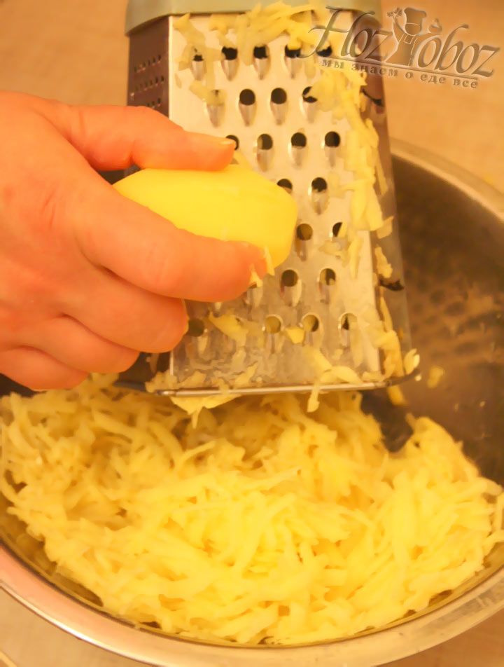 Натрите картошку на терку