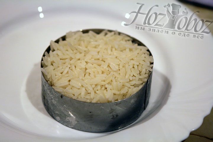 Подавать мясо хорошо с ганиром из белого риса