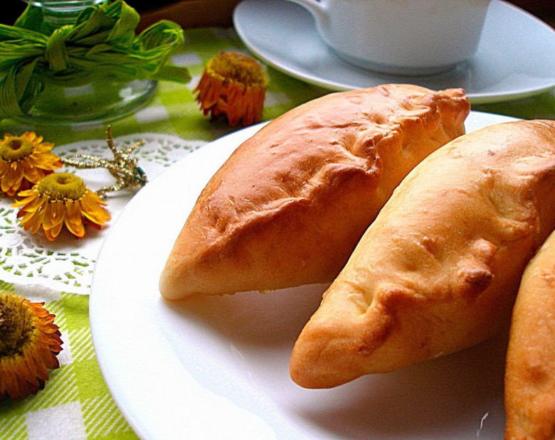Дрожжевое тесто для хлебопечки, пошаговый рецепт на ккал, фото, ингредиенты - Апрель
