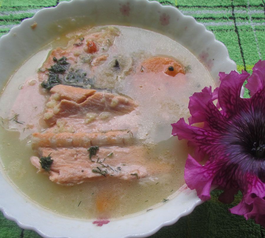 Суп с рисом и рыбными фрикадельками в мультиварке