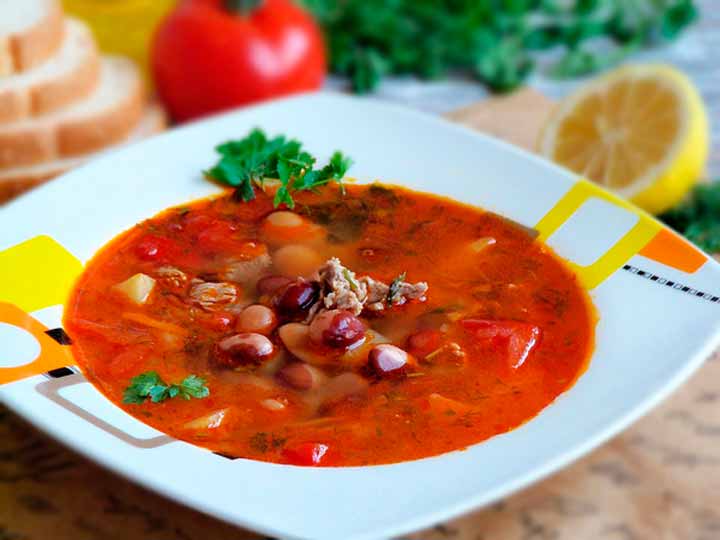 Итальянский томатный суп с индейкой