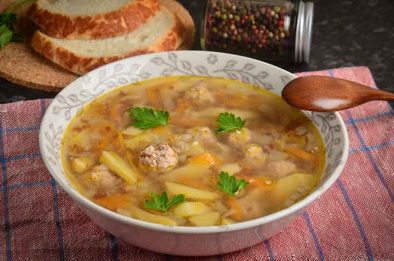 Домашний гречневый суп с фрикадельками