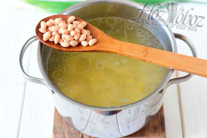 Фасолевый суп из консервированной фасоли